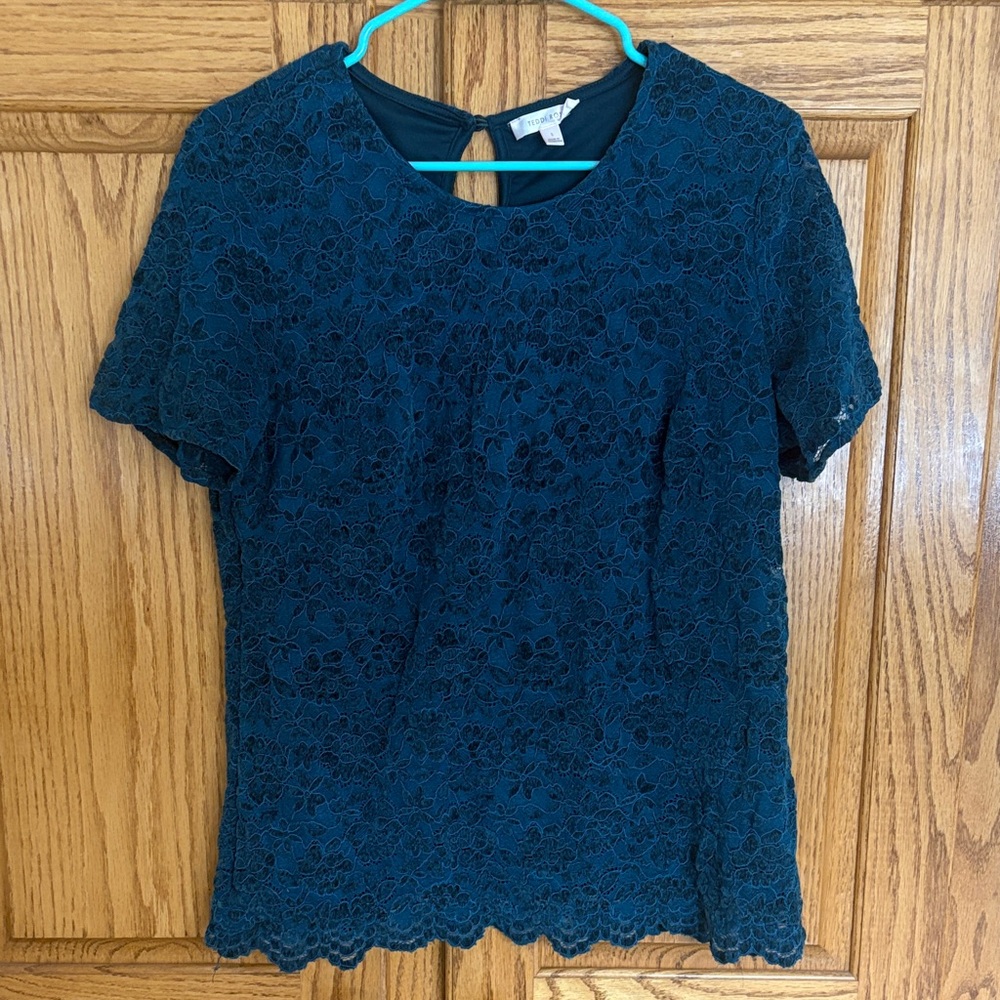Elegant Floral Lace Top - Navy